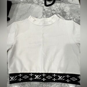 Louis Vuitton White Short Sleeve Cropped Tee with Black Monogram Hem s 38